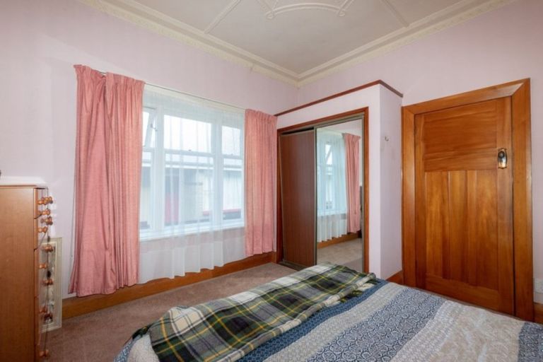 Photo of property in 60 Argyle Street, Mornington, Dunedin, 9011