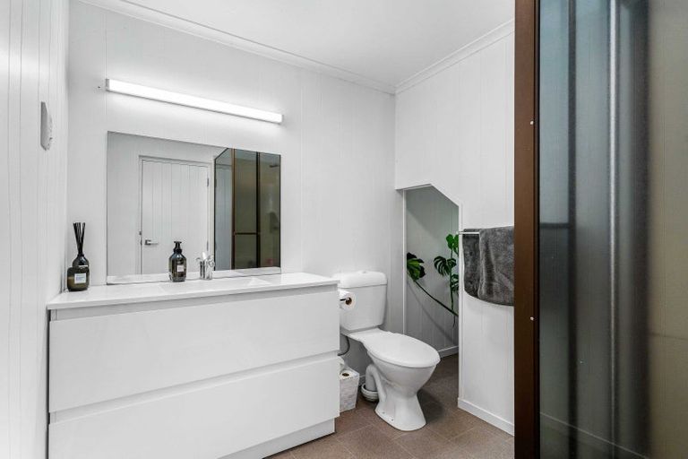 Photo of property in 150 Tirohanga Drive, Whangamata, 3620