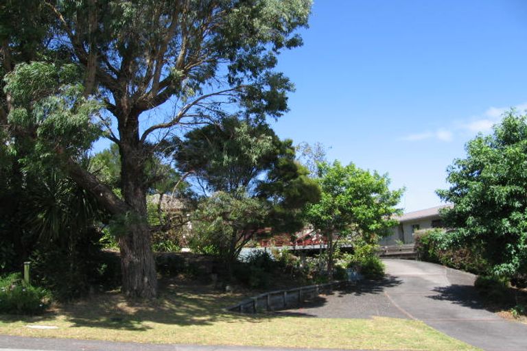 Photo of property in 15 Seon Place, Birkdale, Auckland, 0626