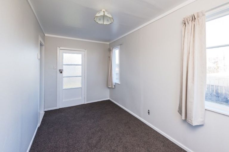 Photo of property in 10 Cornfoot Street, Castlecliff, Whanganui, 4501