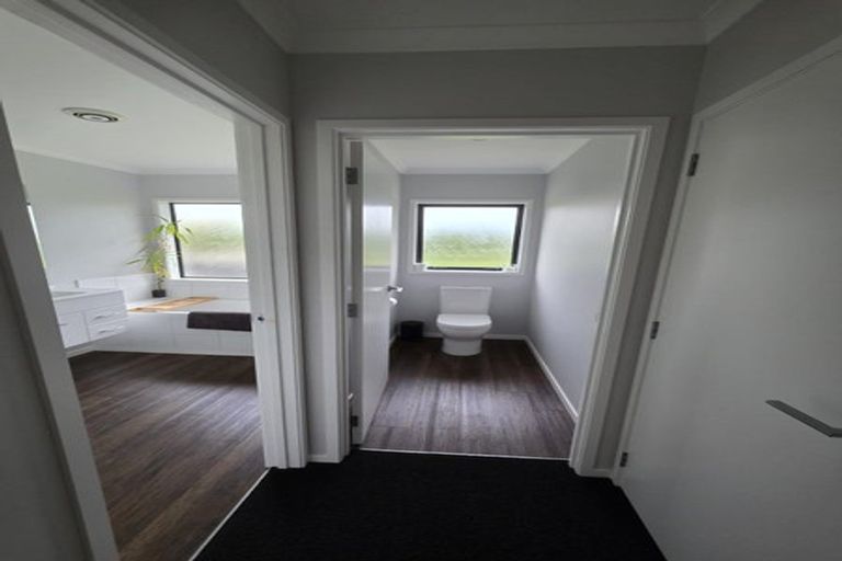 Photo of property in 3 Highland View Drive, Tokomaru, Palmerston North, 4474