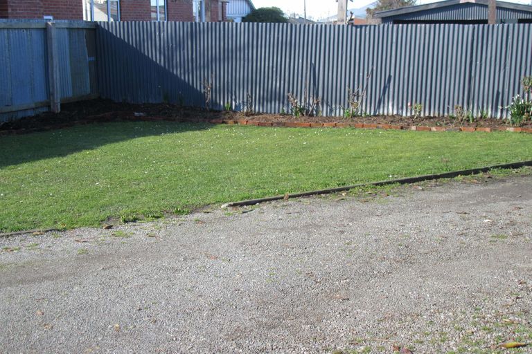 Photo of property in 43 Rhodes Street, Waimate, 7924