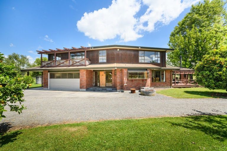 Photo of property in 83 Oroua Road, Kairanga, Palmerston North, 4475