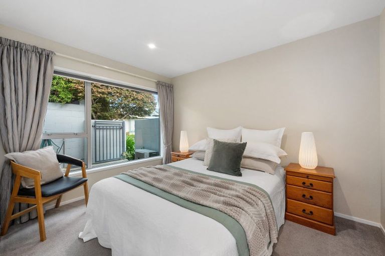 Photo of property in 25d Saltburn Road, Milford, Auckland, 0620