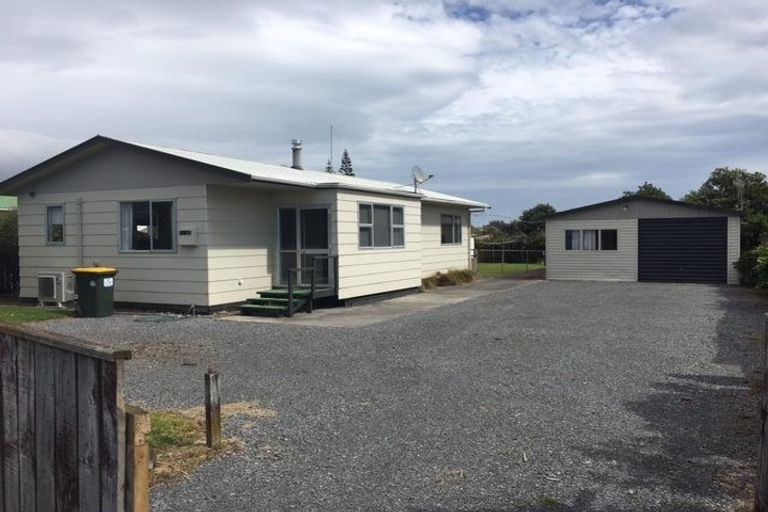 Photo of property in 45 Rangiuru Road, Otaki Beach, Otaki, 5512