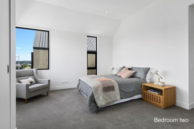 Photo of property in 12 Isitt Road, Hobsonville, Auckland, 0616