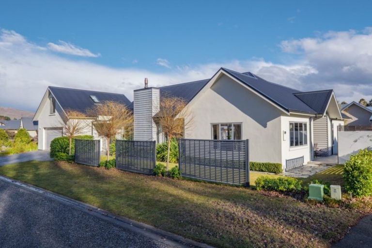 Photo of property in 23 The Dunes, Cromwell, 9310