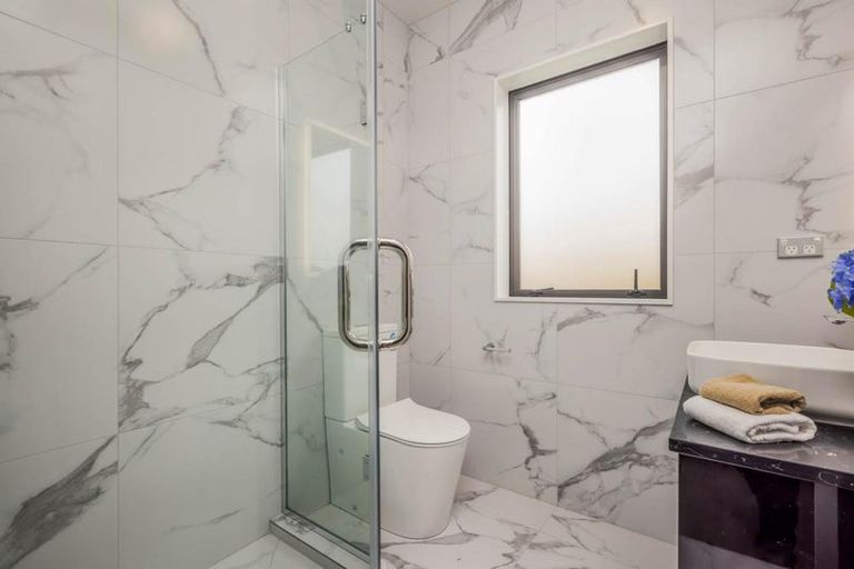 Photo of property in 9 Haku Road, Flat Bush, Auckland, 2019