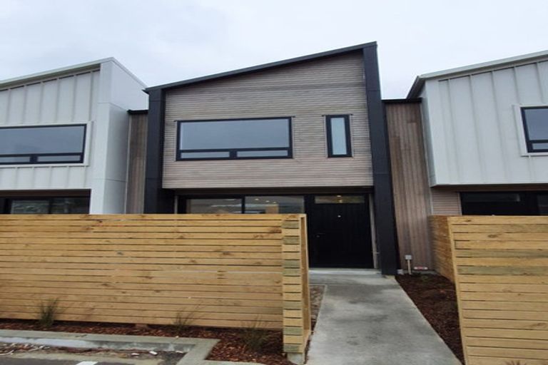 Photo of property in 13 Fancourt Street, Karori, Wellington, 6012