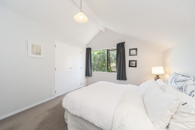 Photo of property in 84a Strathmore Avenue, Strathmore Park, Wellington, 6022