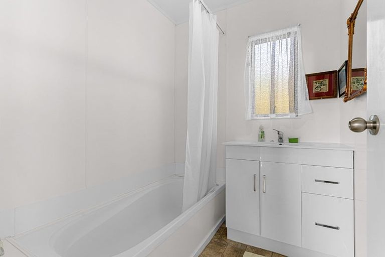 Photo of property in 703a Tinopai Road, Tinopai, 0593