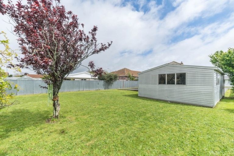 Photo of property in 86 Rangiora Avenue, Roslyn, Palmerston North, 4414