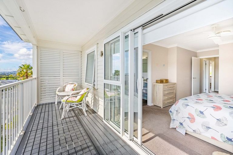 Photo of property in 27 Landmark Terrace, Orewa, 0931