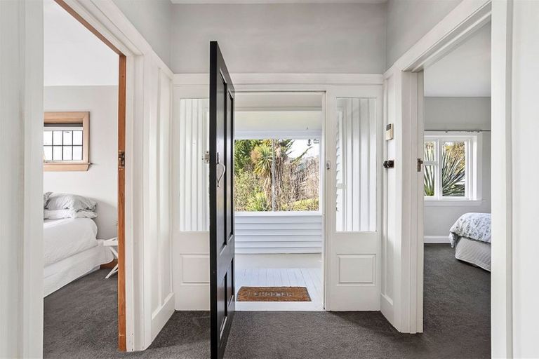 Photo of property in 2a Merlewood Avenue, Cashmere, Christchurch, 8022