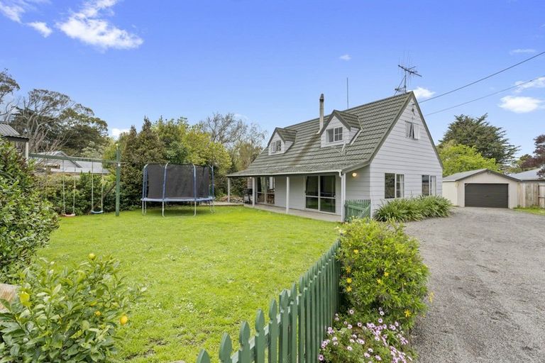 Photo of property in 178 Bridge Street, Bulls, 4818