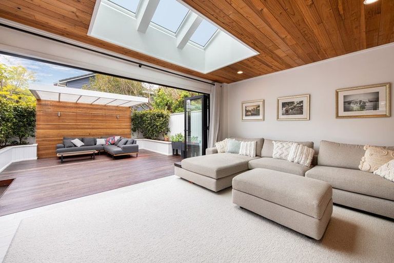 Photo of property in 1/5 Park Avenue, Takapuna, Auckland, 0622