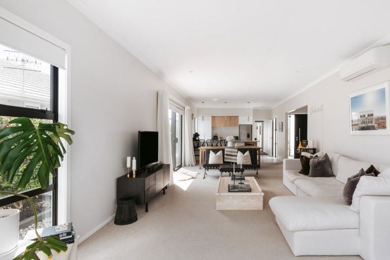 Photo of property in 1 Coolgardie Close, Papamoa, 3118