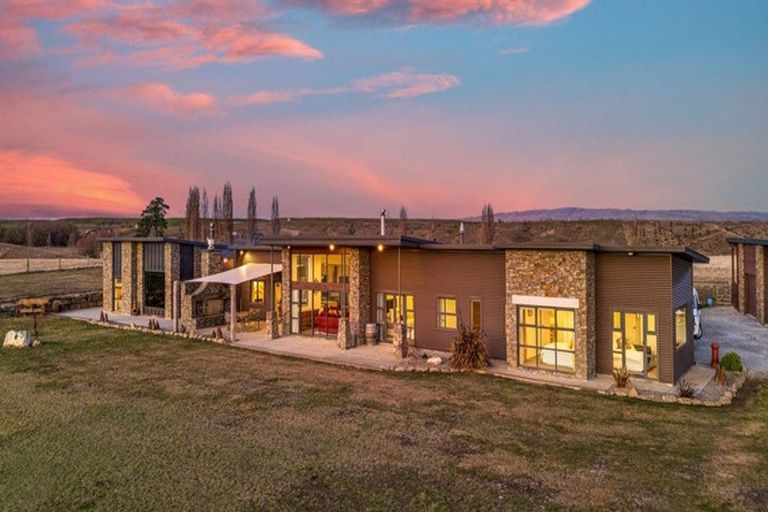 Photo of property in 309 Golden Road, Springvale, Alexandra, 9393