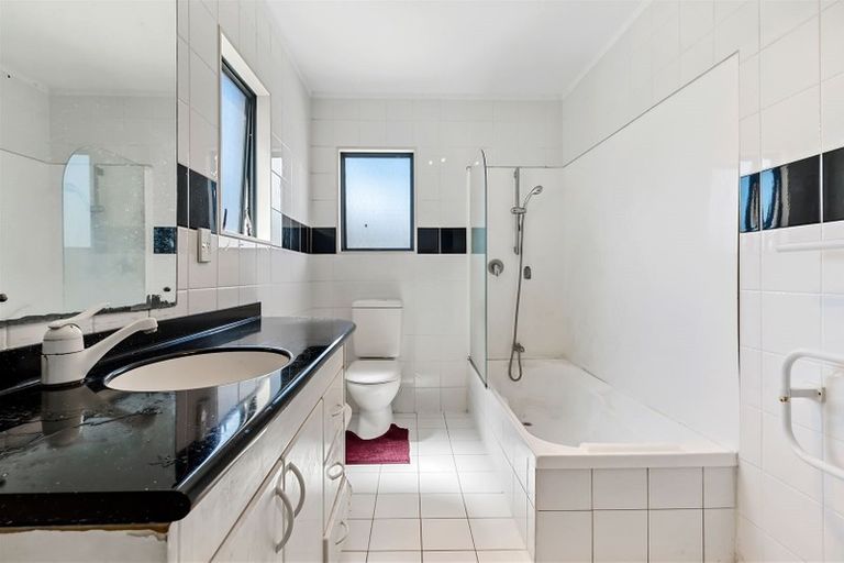 Photo of property in 8 Kora Avenue, Ranui, Auckland, 0612