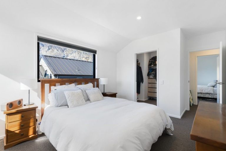 Photo of property in 3a Rannoch Drive, Jacks Point, Queenstown, 9371