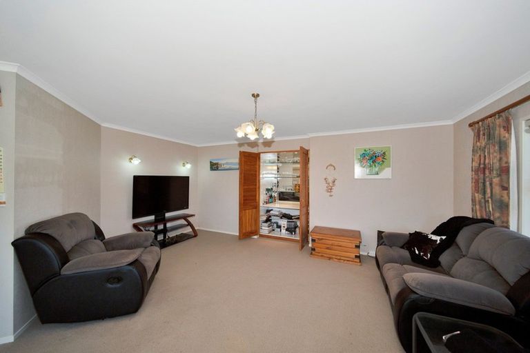 Photo of property in 7 Ngakoti Street, Urenui, 4375