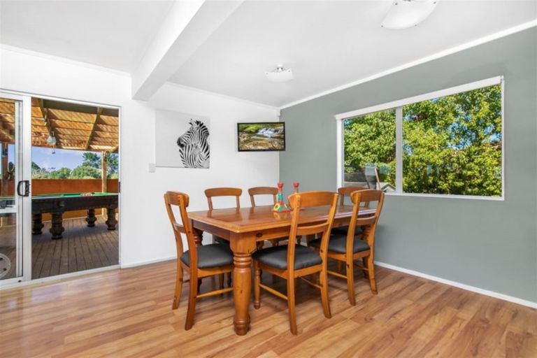 Photo of property in 18 Hoylake Place, Wattle Downs, Auckland, 2103