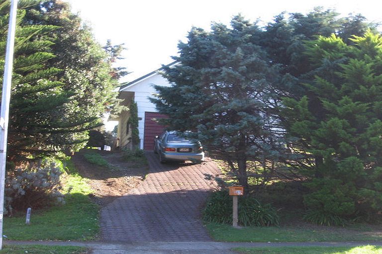 Photo of property in 27 William Street, Waikanae Beach, Waikanae, 5036