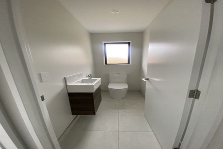 Photo of property in 19 Crossley Avenue, Woodend, 7610