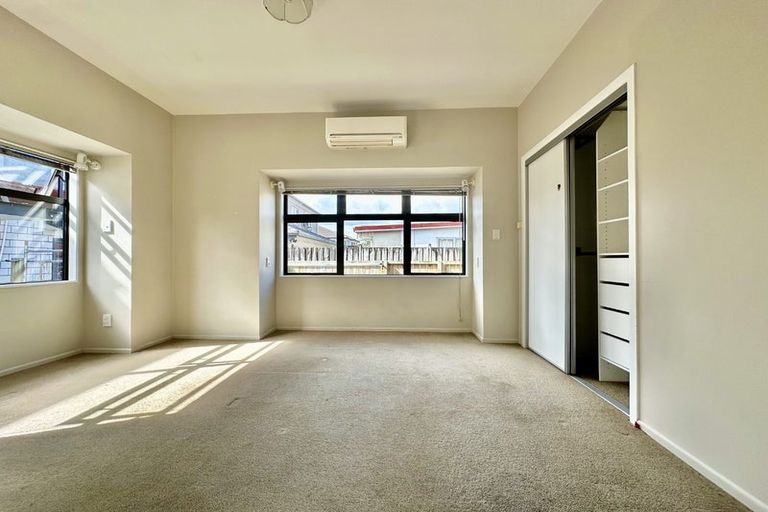 Photo of property in 10 Nicholson Avenue, Papatoetoe, Auckland, 2025
