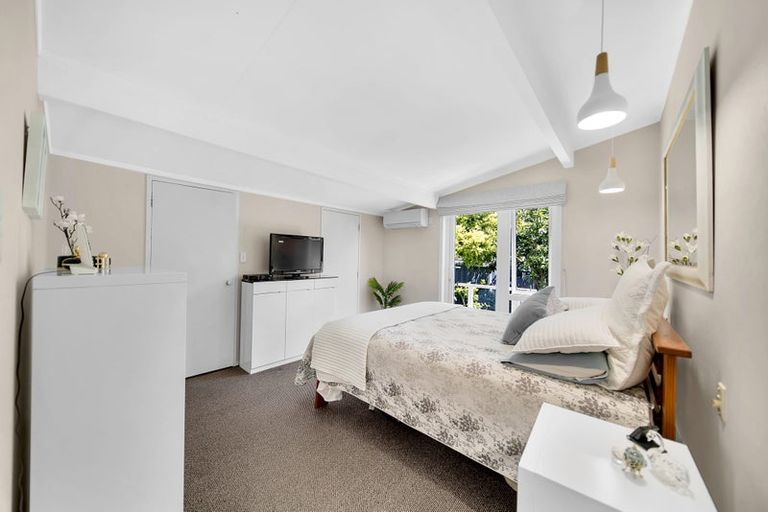 Photo of property in 20 The Anchorage, Sunnyhills, Auckland, 2010