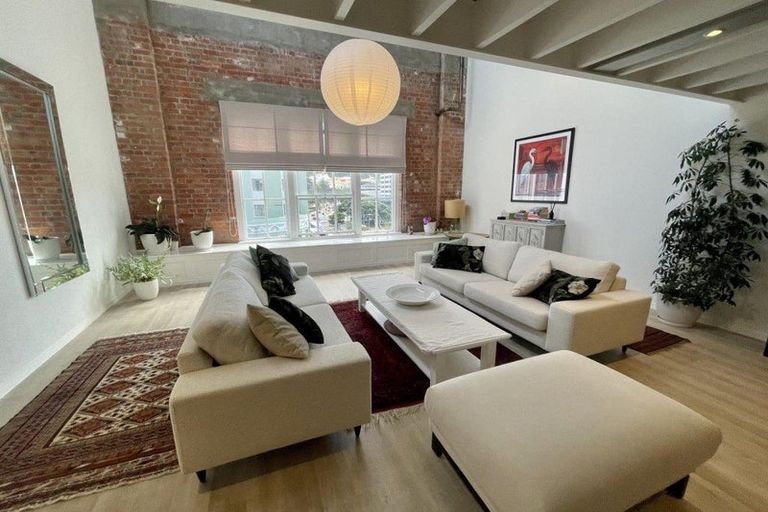 Photo of property in Waterloo Quay Apartments, 308/28 Waterloo Quay, Pipitea, Wellington, 6011