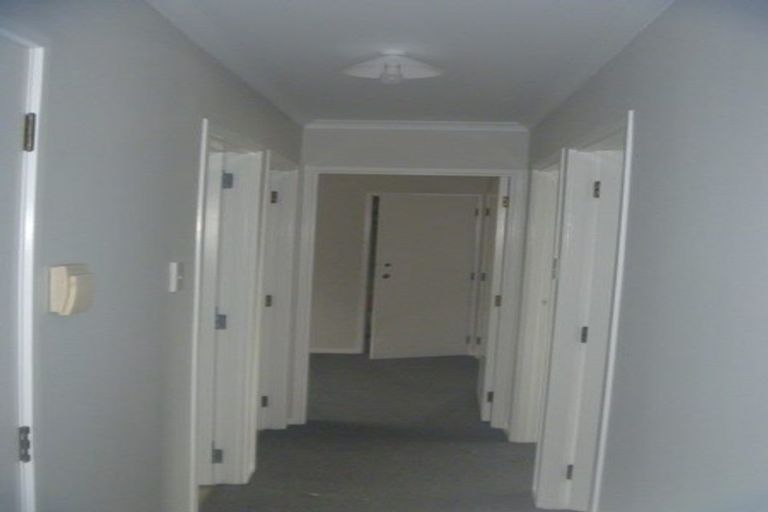 Photo of property in 2/2 Walter Strevens Drive, Conifer Grove, Takanini, 2112