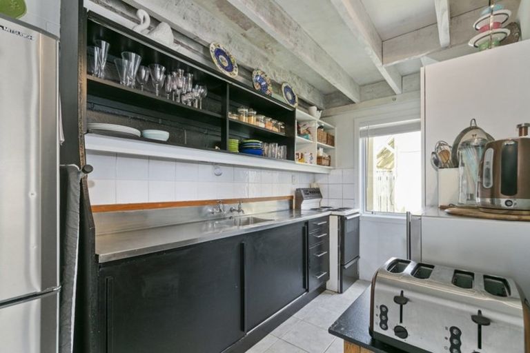 Photo of property in 5/118 Randwick Road, Moera, Lower Hutt, 5010