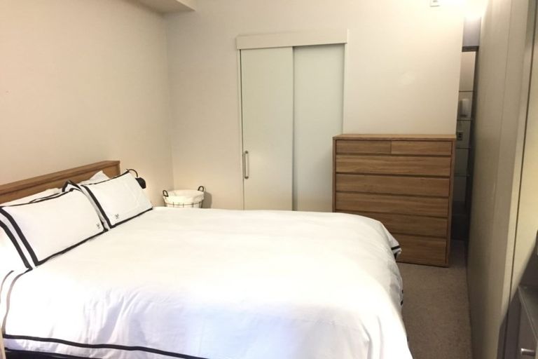 Photo of property in Gerondis Bldg Apartments, 112/60 Willis Street, Wellington Central, Wellington, 6011