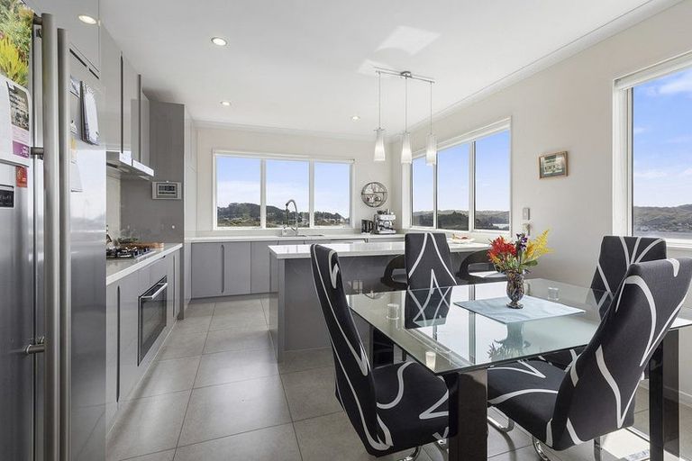 Photo of property in 8 Polestar Lane, Whitby, Porirua, 5024