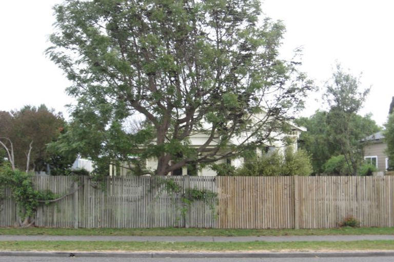Photo of property in 100 Auckland Road, Greenmeadows, Napier, 4112