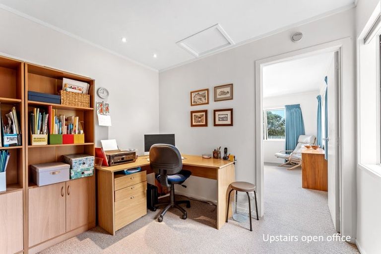 Photo of property in 1082 Sandspit Road, Sandspit, Warkworth, 0982