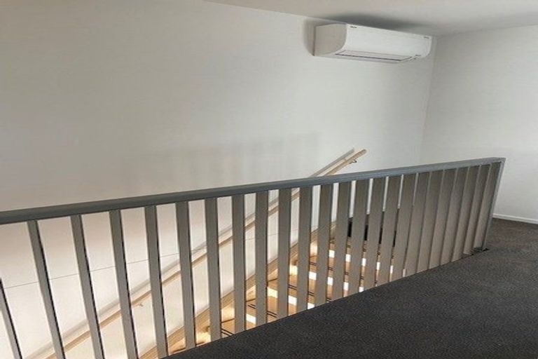 Photo of property in 3/45 Division Street, Riccarton, Christchurch, 8041