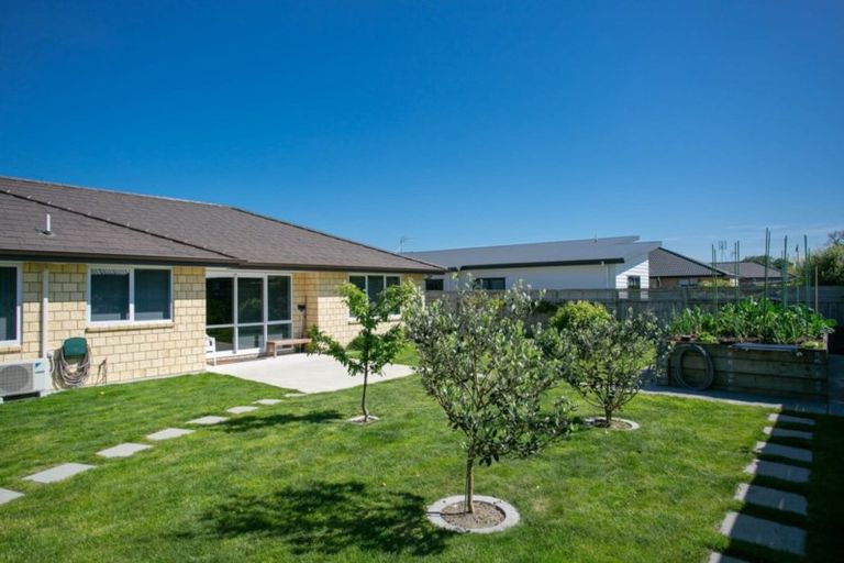 Photo of property in 10 Plescher Crescent, Leamington, Cambridge, 3432