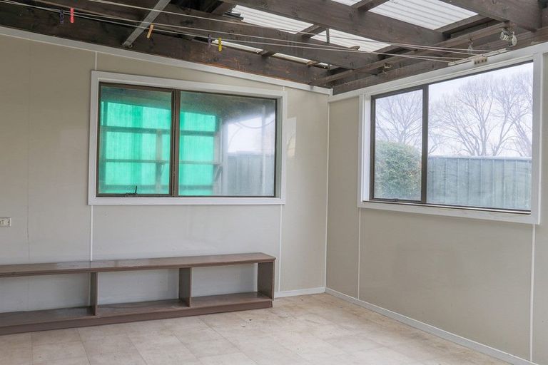 Photo of property in 18 Tawhara Place, Edgecumbe, 3120