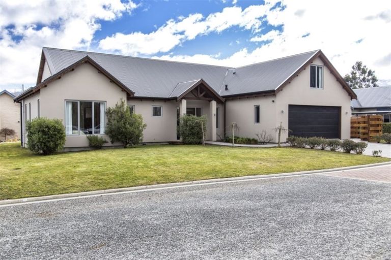 Photo of property in 19 The Dunes, Cromwell, 9310
