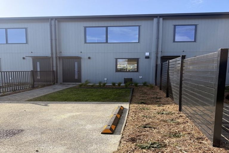 Photo of property in 5/1 Scott Road, Hobsonville, Auckland, 0616