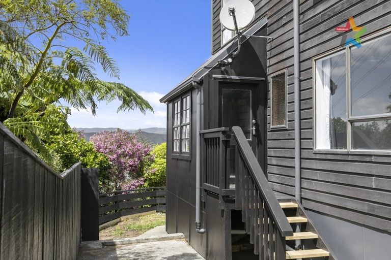 Photo of property in 22b Matuhi Street, Tirohanga, Lower Hutt, 5010