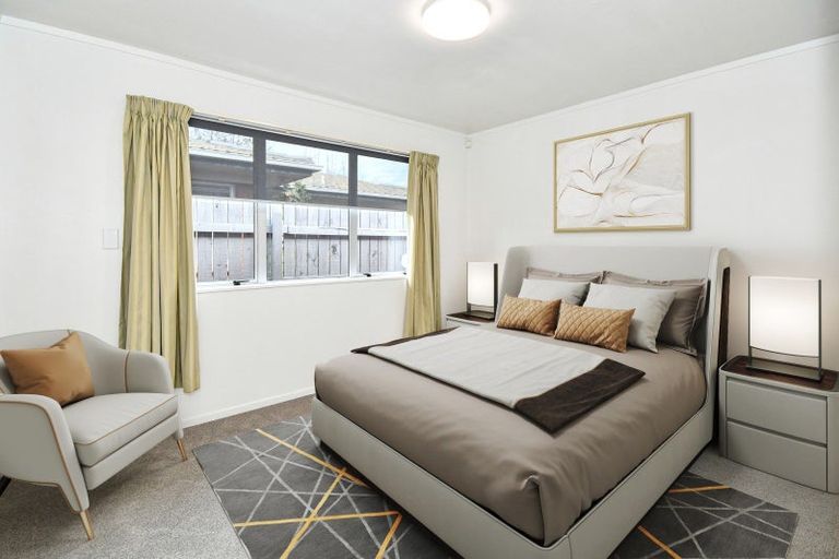 Photo of property in 2/15 East Street, Papakura, 2110