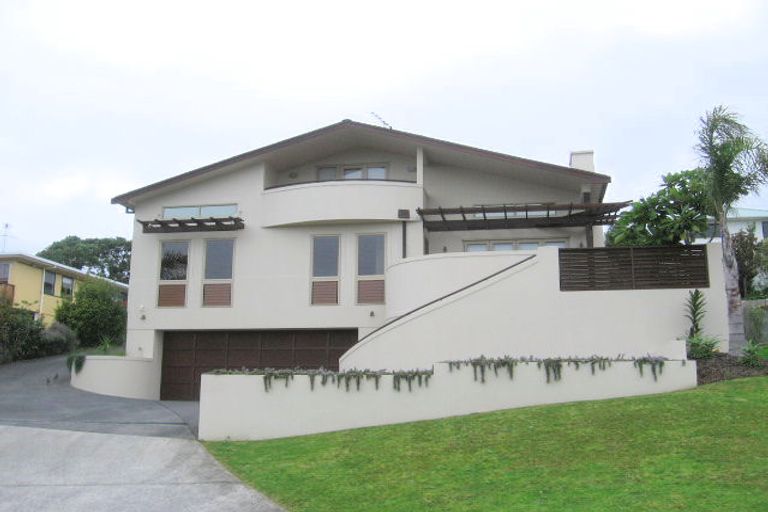 Photo of property in 2/58 Penzance Road, Mairangi Bay, Auckland, 0630