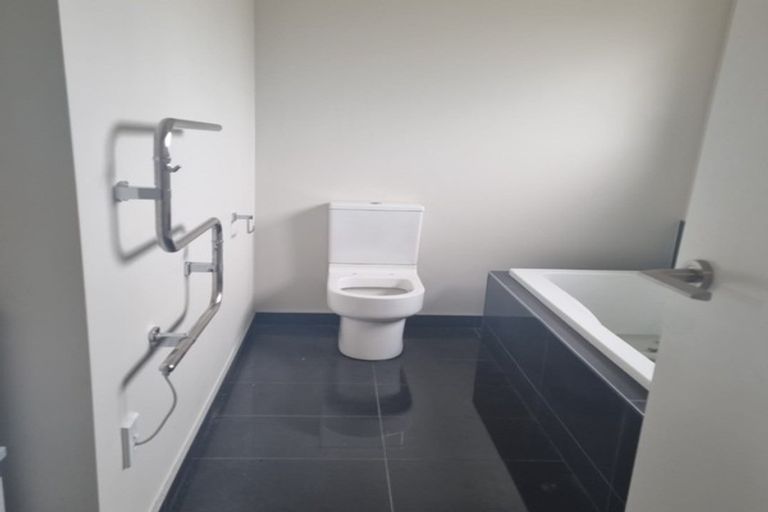 Photo of property in 12b Broadbent Street, Riccarton, Christchurch, 8041