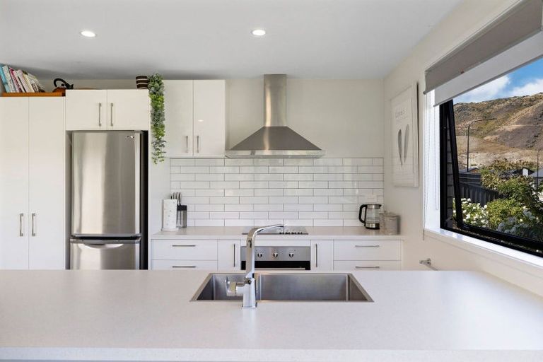 Photo of property in 17 Guano Crescent, Cromwell, 9310