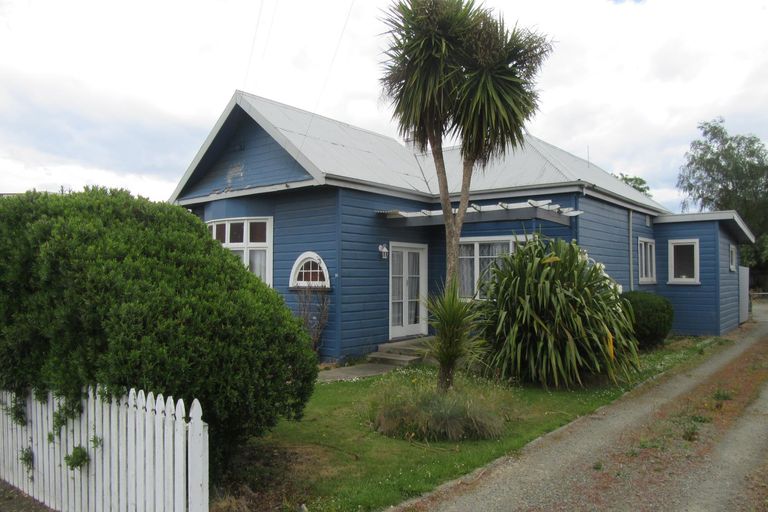 Photo of property in 10 Michael Street, Waimate, 7924