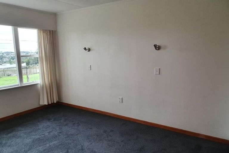 Photo of property in 217 Frankley Road, Frankleigh Park, New Plymouth, 4310