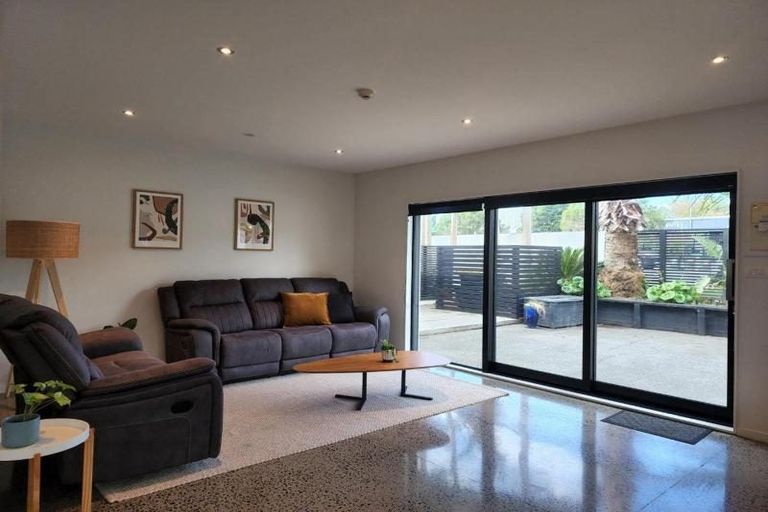 Photo of property in 1152b South Road, Oakura, 4314